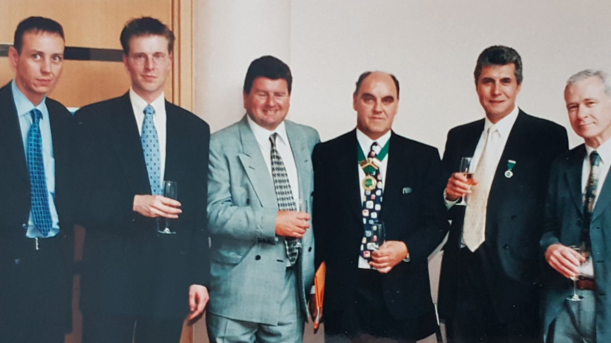 John Kay obit John Kay, second on the right, was held in high esteem throughout the pest control industry